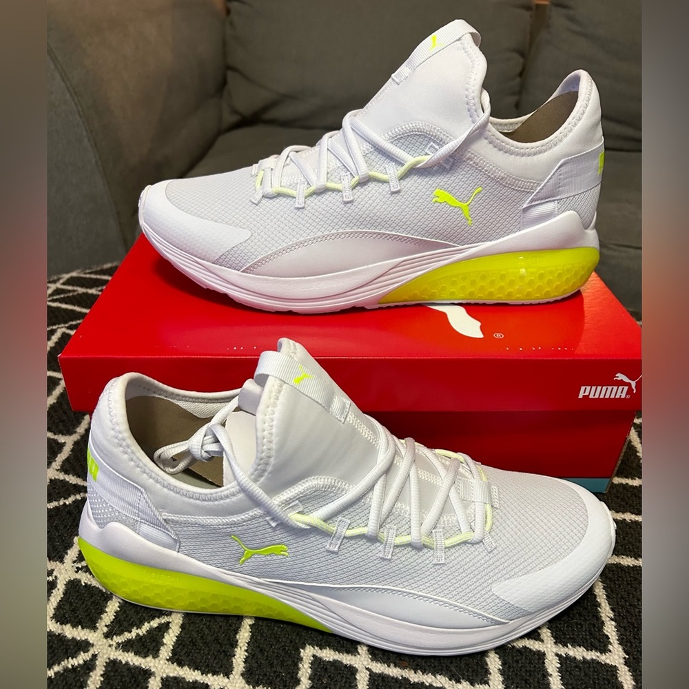 Size 13 - Puma Cell Vive Alt 376180-11 Clean look and built with soft foam+